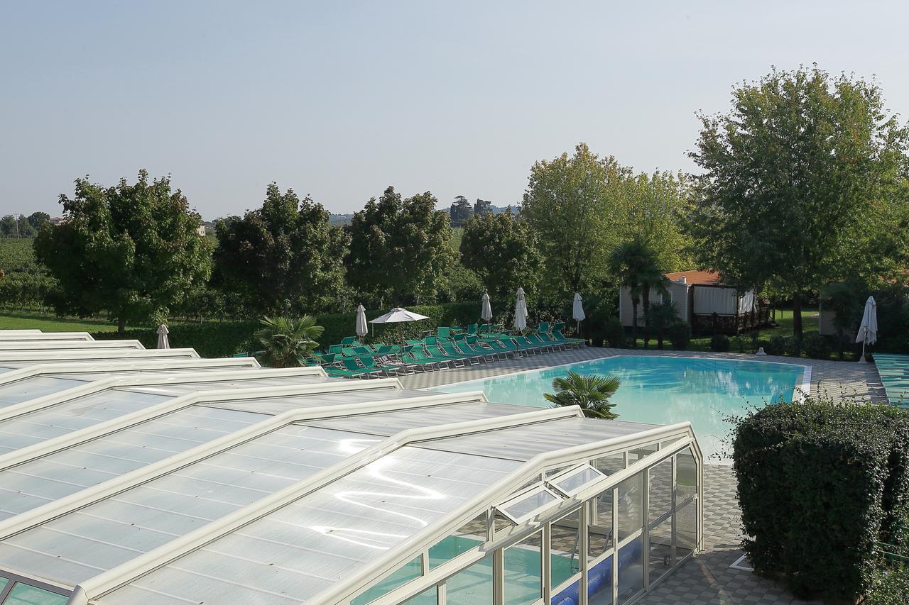 Camping Da Giovanni Peschiera del Garda Bagian luar foto